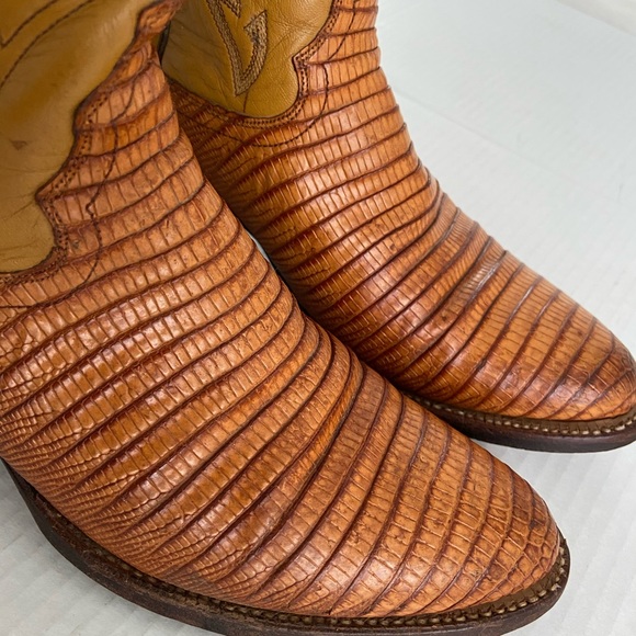 Justin Vintage women’s Tan-Brown Leather Lizard Print Embroidered Cowboy Boots - Picture 13 of 15